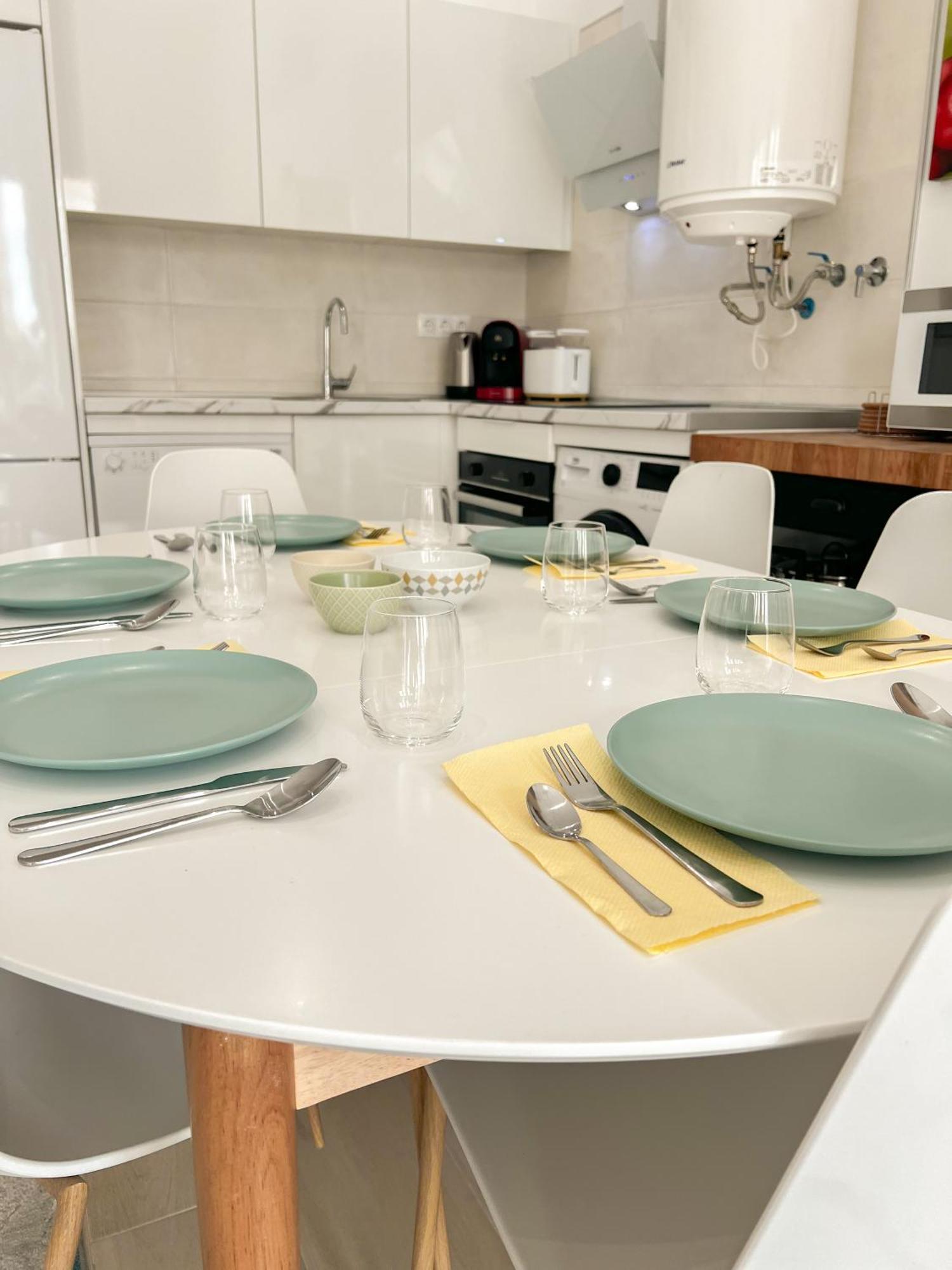 Cozy And Modern Family Flat Carihuela Apartment ตอร์เรโมลิโนส ภายนอก รูปภาพ