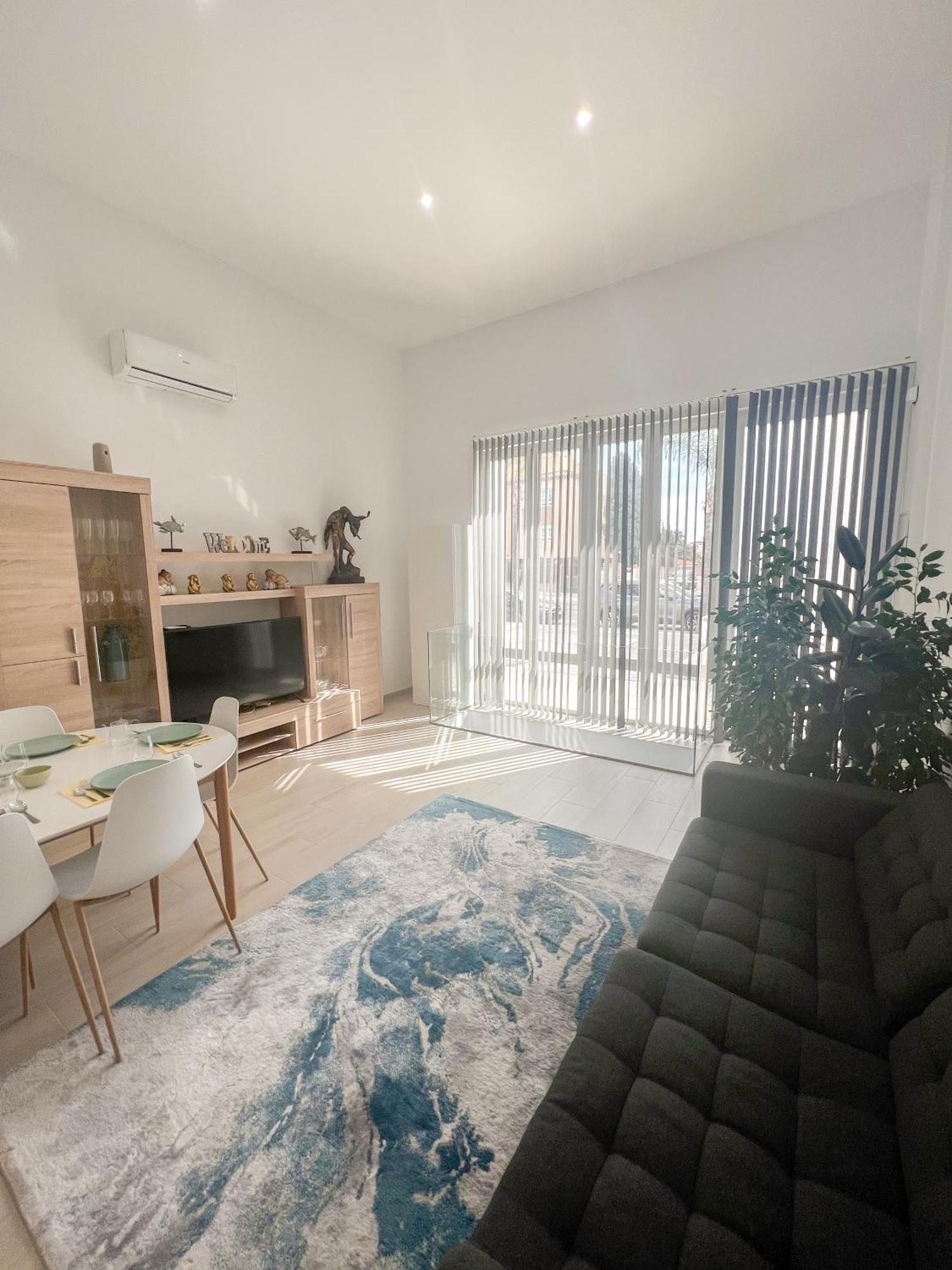 Cozy And Modern Family Flat Carihuela Apartment ตอร์เรโมลิโนส ภายนอก รูปภาพ